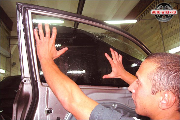 Как затонировать стекла автомобиля
