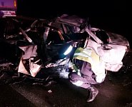 Несовершеннолетний водитель иномарки погиб в ДТП в Свердловской области